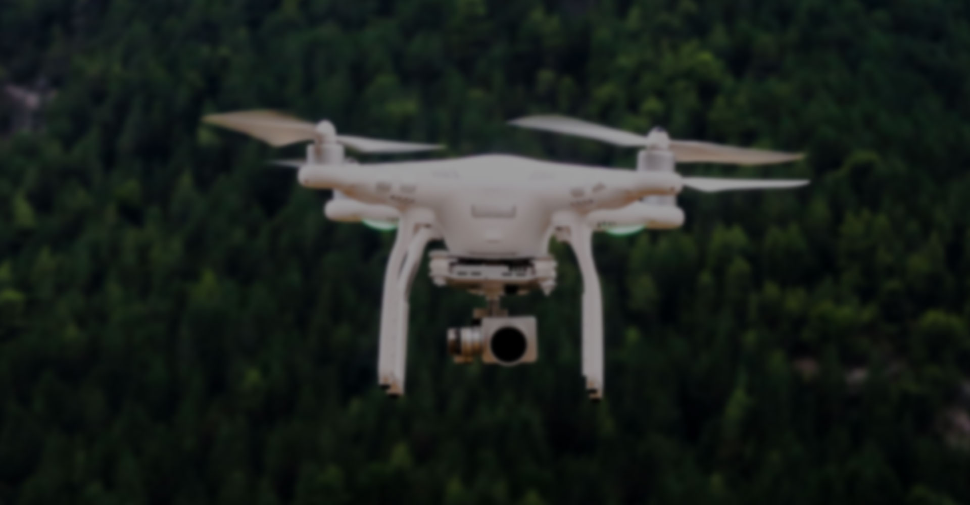 关键词：智慧园区，，无人机巡检，，园区安防，，，深圳市强盛科技;描述：深圳市强盛科技智慧园区解决方案中的无人机巡检场景，，，，用于园区安防与管理